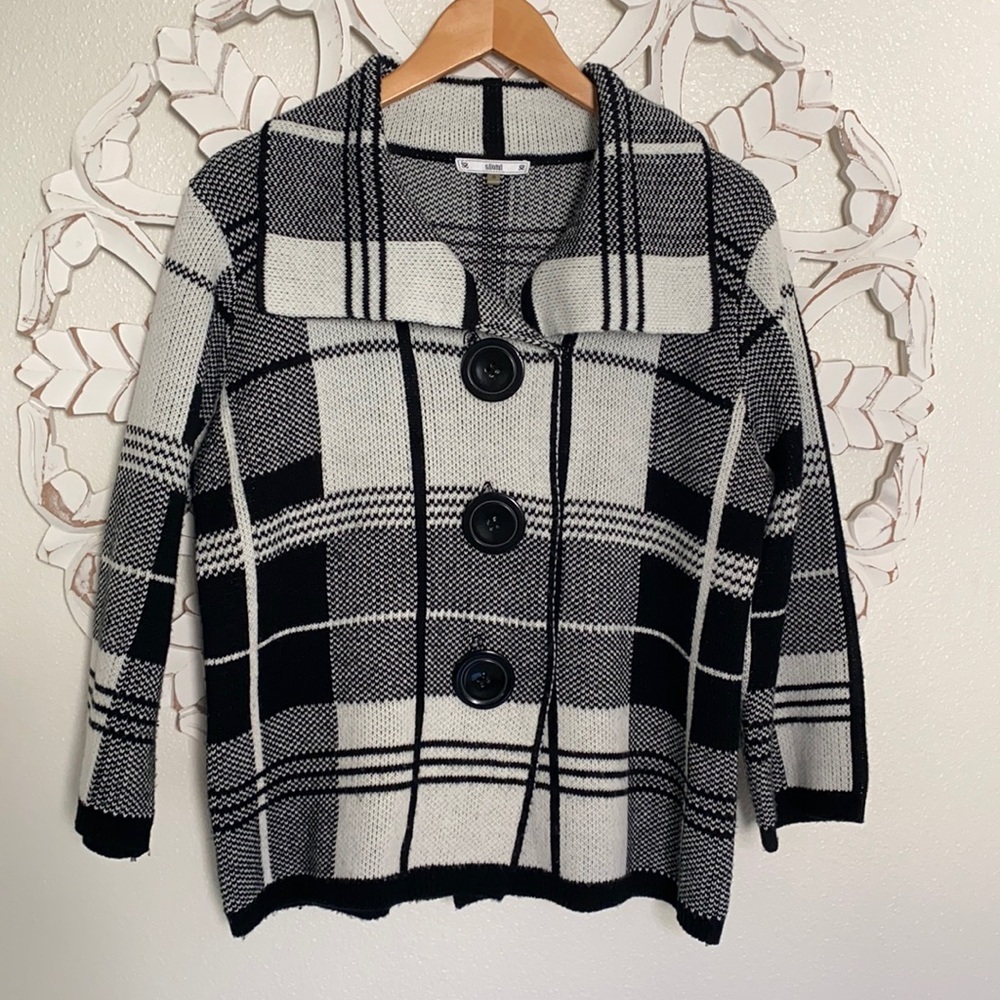 Sioni Big Button Sweater